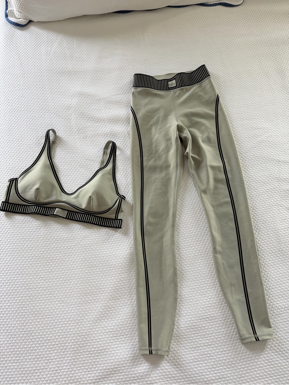 ALO Yoga Sage Green Sports Bra with Black Striped Elastic / Airlift Leggings set